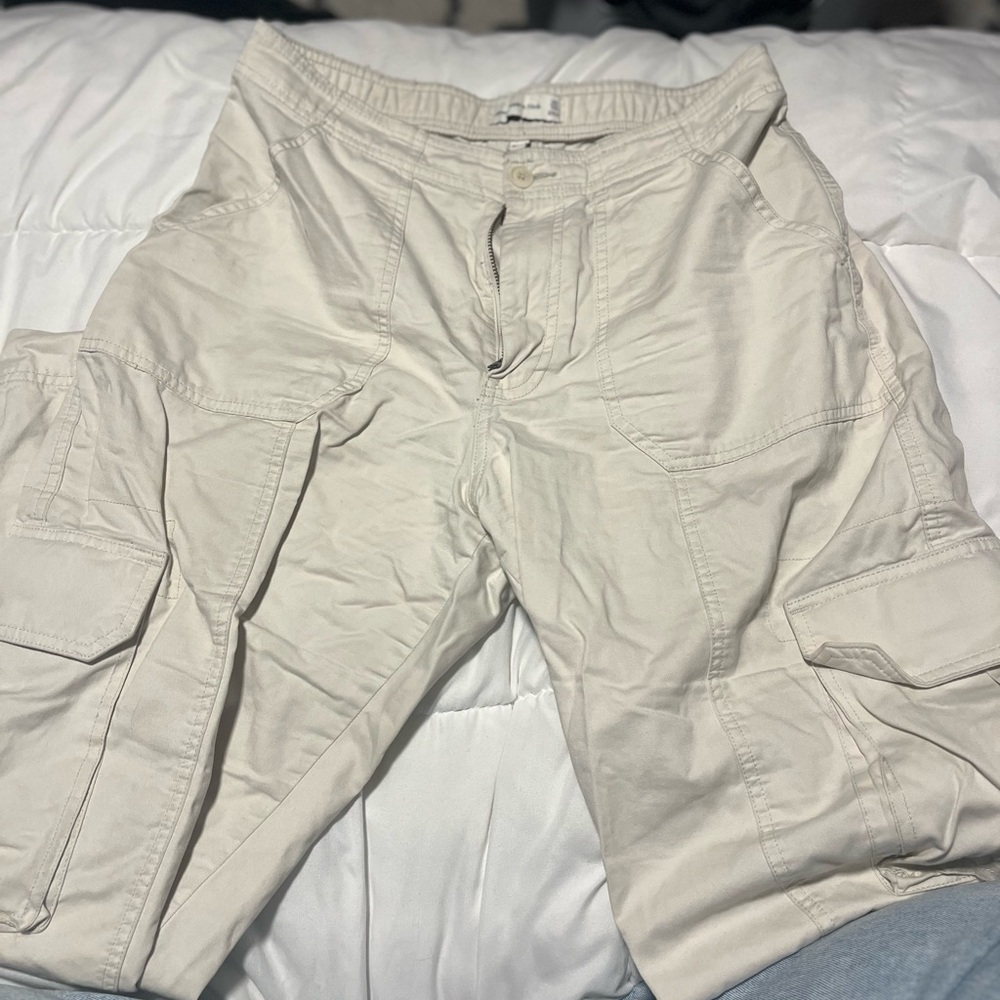 Abercrombie & Fitch Curve Love Cream Cargo Pants